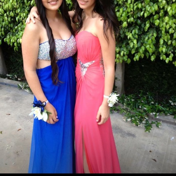 PROM/ Wedding DRESS - Picture 4 of 5